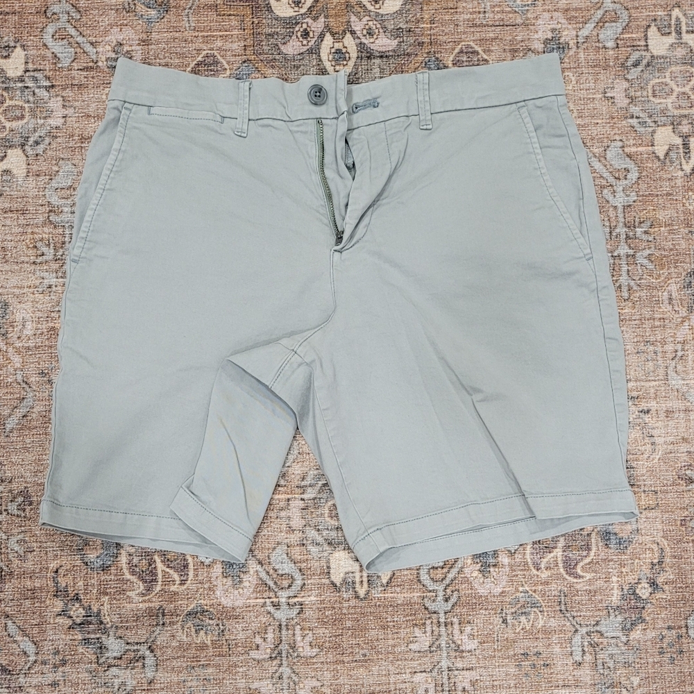 W29 GAP sage green khaki